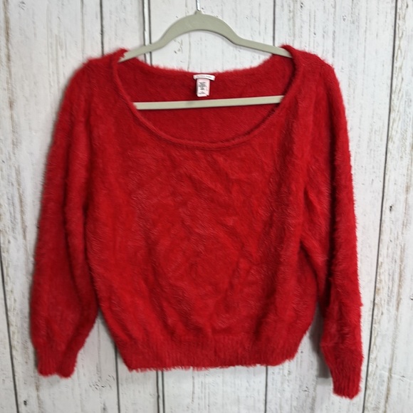 Victoria’s Secret Red Sweater Furry & Cozy Size Large Crop Red Sweater - Picture 6 of 8